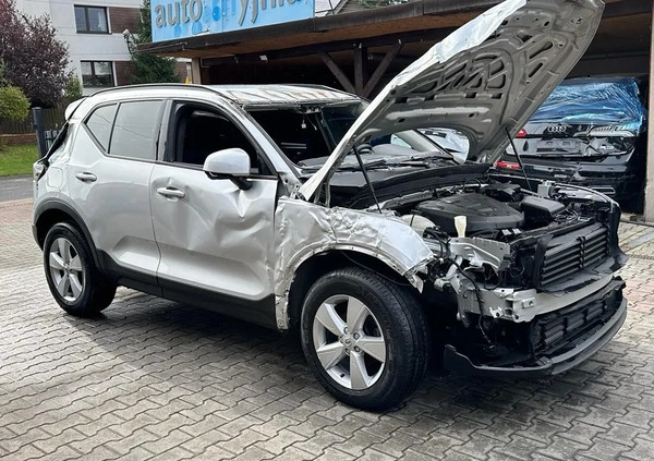 Volvo XC 40 cena 28900 przebieg: 85000, rok produkcji 2019 z Chmielnik małe 106